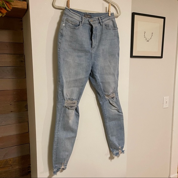 DL1961 Farrow High-Rise Distressed Skinny Jeans - Picture 5 of 12